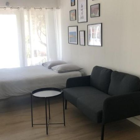 Studio Refait A Neuf Avec Jardin Aigues Mortes Ngoại thất bức ảnh