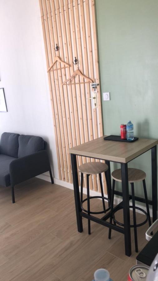 Studio Refait A Neuf Avec Jardin Aigues Mortes Ngoại thất bức ảnh